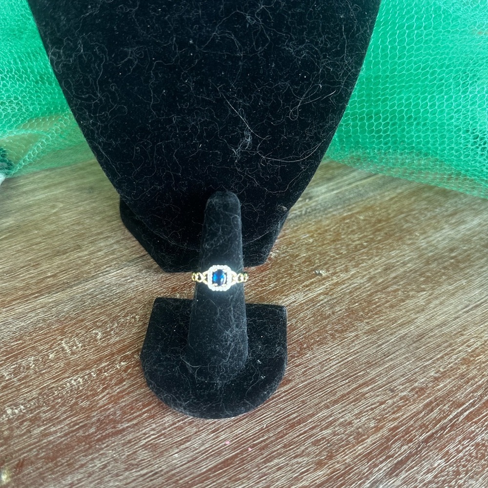 Elegant Gold and Blue Women's Ring Size 7